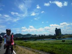 08ゆか輪と青空