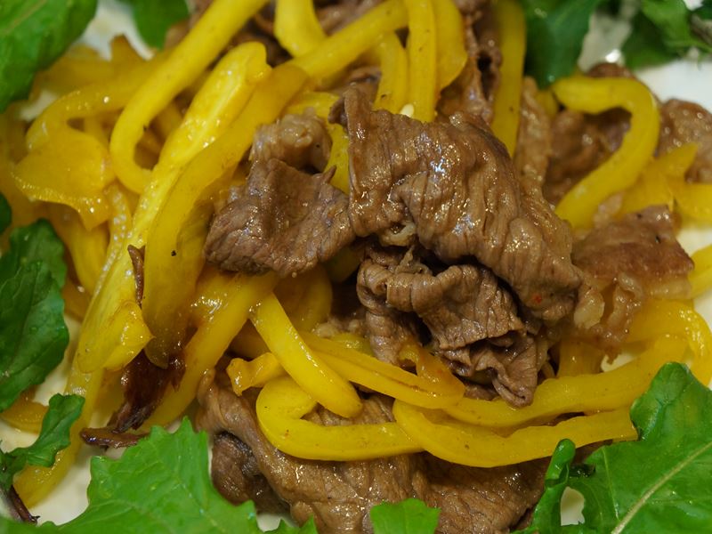 牛肉とパプリカの炒め