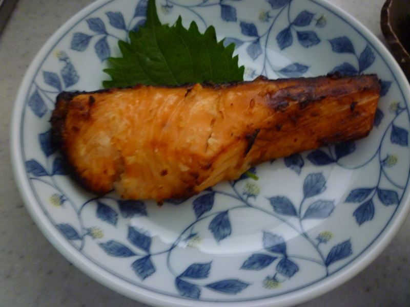 塩麹で漬けた鮭焼き