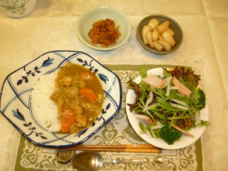 手作り野菜でサラダ