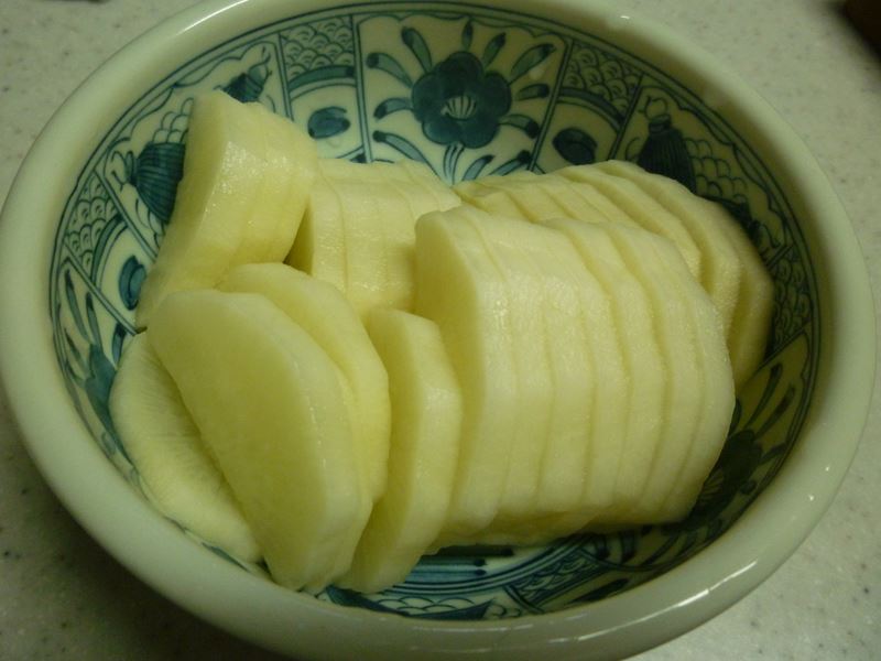 りんご酢の大根漬け