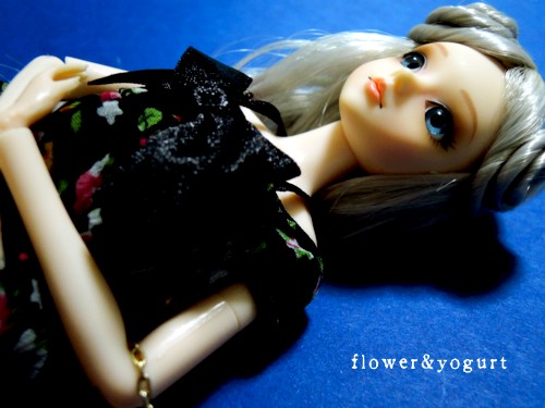 J-Doll（エルムストリート） 花とヨーグルト