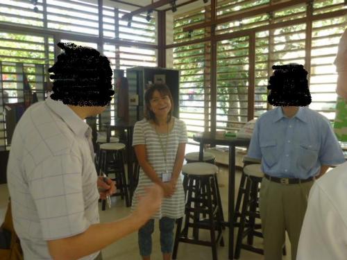 4名