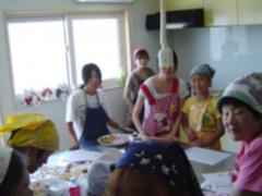 郡山・出張専門足つぼ足もみ士_たけろぐ_竹原ゆかり先生によるわらびークッキー教室。(仮設住宅にて)