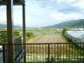 窓から田園