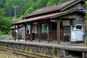 岩山駅(6)