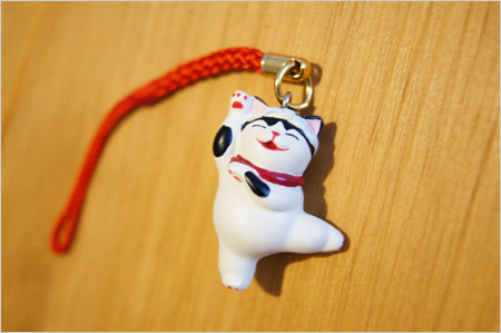 浪曲茶屋の猫ストラップ