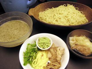 201207_daisi_hiya_all.jpg