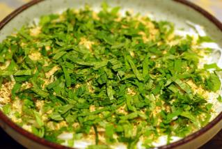 201208_daikon-go-oba.jpg