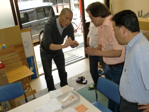 オーダーメイド扉の引き手、金具部分完成です!