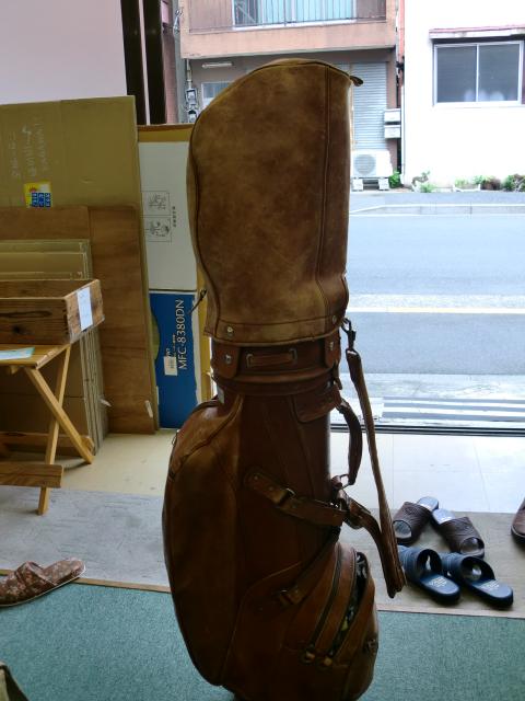ゴルフバッグの修理!