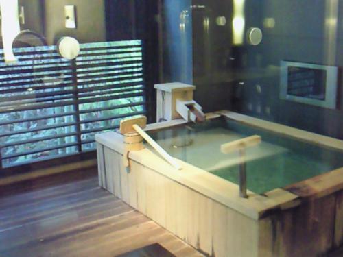 NEC_0525.jpg