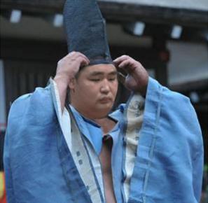 鶴竜関の烏帽子姿