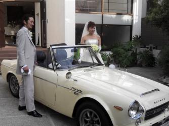 エントランス新郎新婦