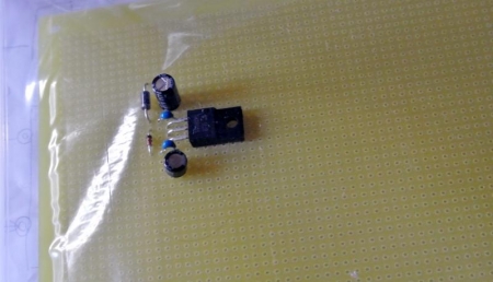 DIY14_11_21 コントローラー部品挿し