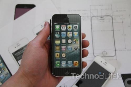 iPhone-5-Cut-Out-002-640x426.jpg
