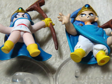 ドラゴンクエスト キャラクターフィギュア 女賢者パンツ丸見え