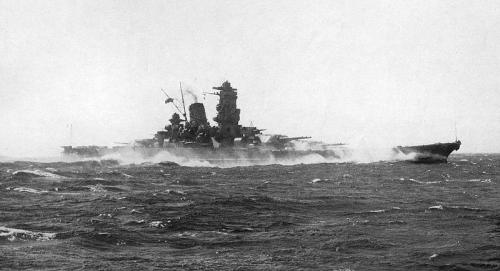 800px-Yamato_Trial_1941.jpg