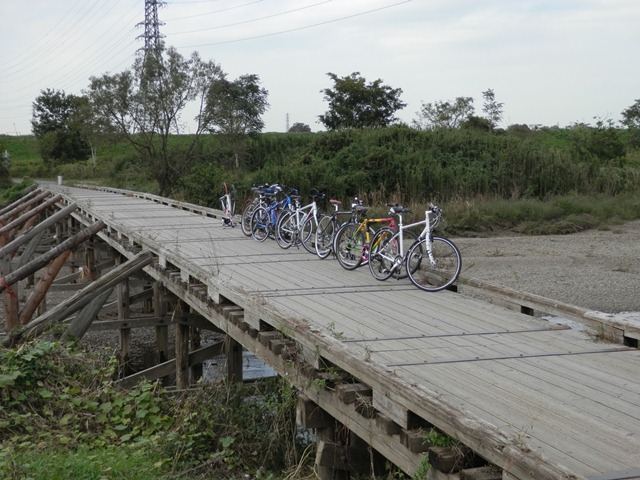 P000140.jpg