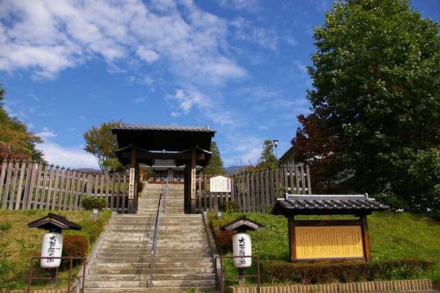 R000019.jpg