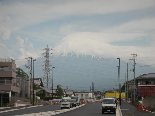 金環日食の朝の富士山1