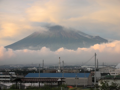 雨上がりの富士山