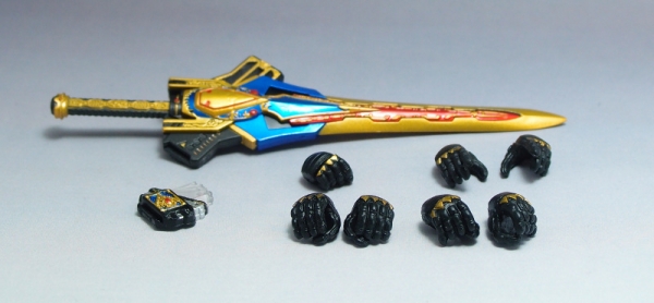 shf_maskedrider_blade_kingform (3)