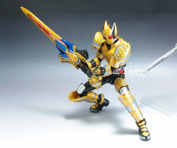 shf_maskedrider_blade_kingform (16)
