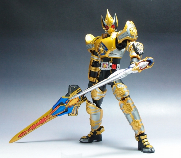 shf_maskedrider_blade_kingform (20)