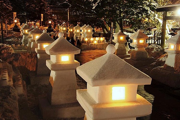 山形上杉 雪灯籠祭り