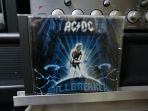 acdc_201411032100441af.jpg