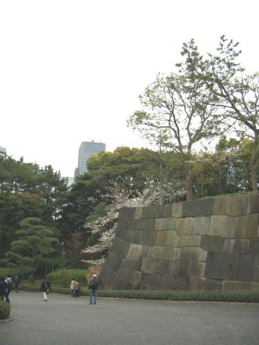大手門近く。