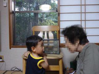 大ばぁばとお話し中
