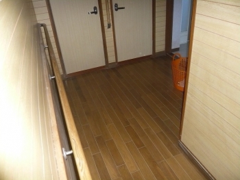 玄関→トイレ