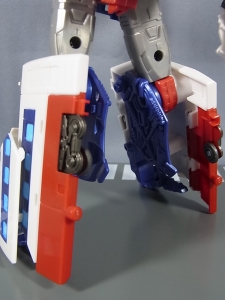 TFGo! G26 オートボット総司令官オプティマスエクスプライム ロボットモード015