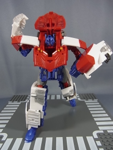 TFGo! G26 オートボット総司令官オプティマスエクスプライム ロボットモード019