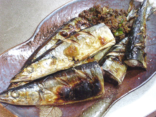 サンマの腸味噌
