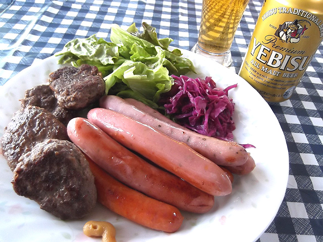 ビールと肉料理
