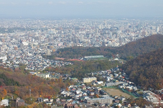 奥三角山