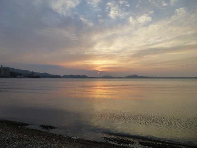 朝のお散歩 (640x480)