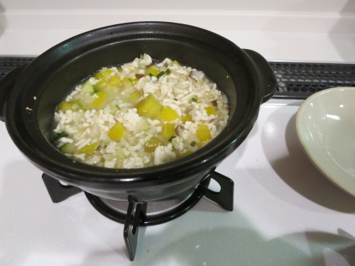 朝ご飯 チキンとお芋の雑炊
