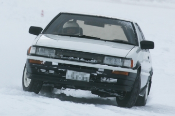 QL8Y6646.jpg