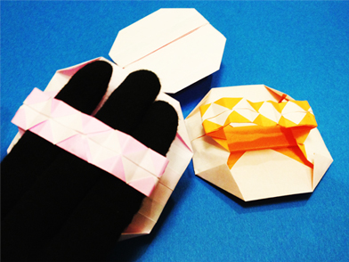 折り紙はじめました オリジナル折り紙 化粧パフの折り方