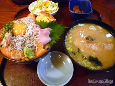 しらすとサーモン丼
