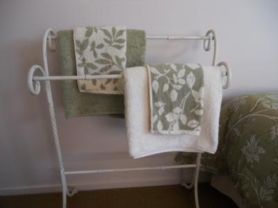 B&B guest room (towels)