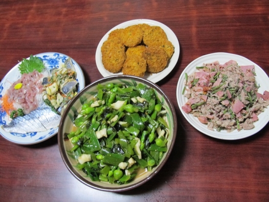 ぬた、さしみ、ワサビコロッケ、タラの芽と肉いため