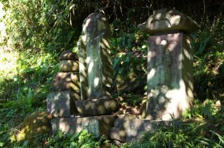 浦賀道(鎌倉):名越坂上の石碑群