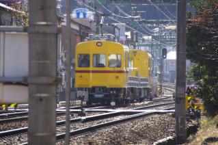 浦賀道(金沢):追浜付近を走る資材運搬列車