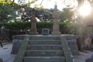 浦賀道(金沢):三浦按針夫妻の墓