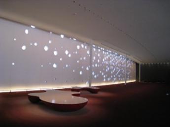 市民芸術館ロビー.JPG